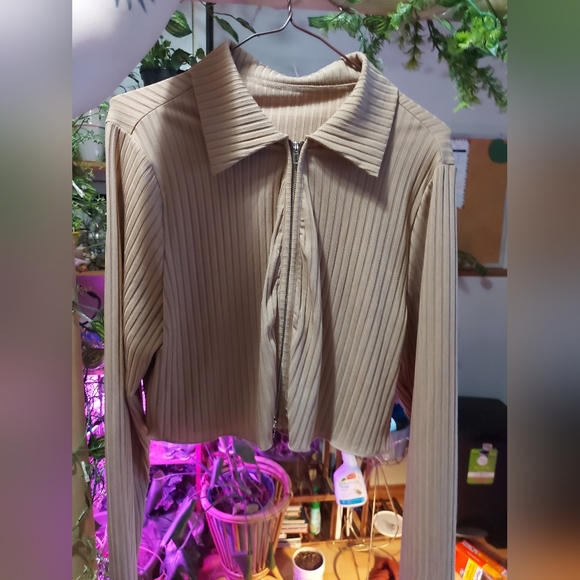 Crop sweater - Picture 2 of 2